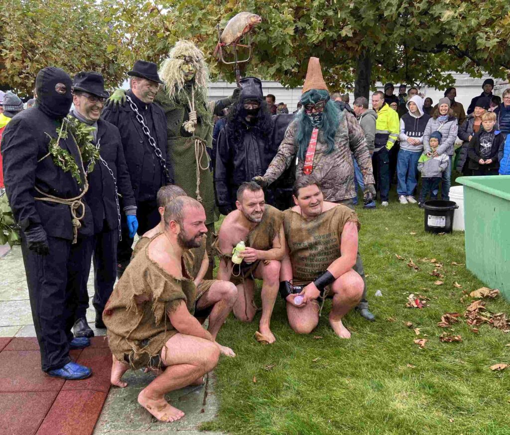 Gruppenbild der vier Täuflinge